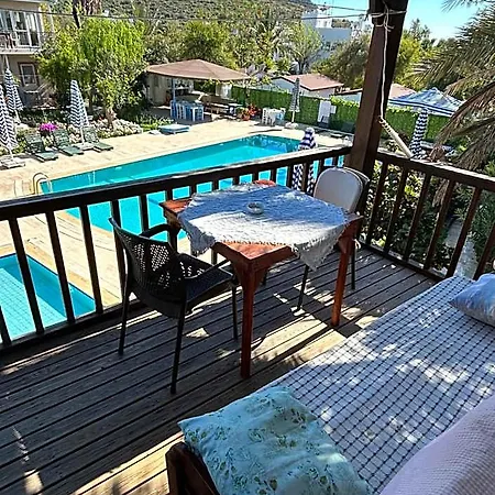 Paradise Guemuesluek 3*